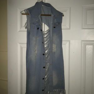 No sleeve jean jacket .